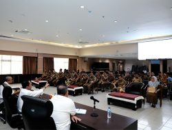 Karena Menjadi Lini Terdepan Pelayanan, Walikota Batam Amsakar Tampung Informasi Kondisi Fisik Kantor Kecamatan Dan Kelurahan