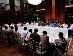Guna Membahas Ketahanan Pangan hingga Perbaikan MBG, Prabowo Gelar Rapat di Kertanegara