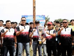 Resmi Buka Kejuaraan Sepak Bola Piala Bergilir, Amsakar Achmad Sebut Kompetisi Adalah Jalan Menuju Prestasi